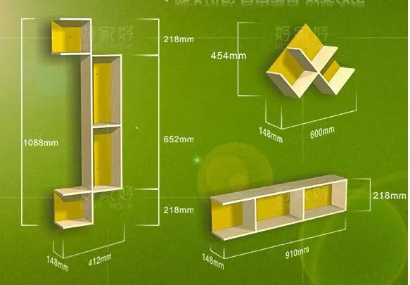 مكتب كمبيوتر عائلي صغير مع تصميم بسيط للجدران