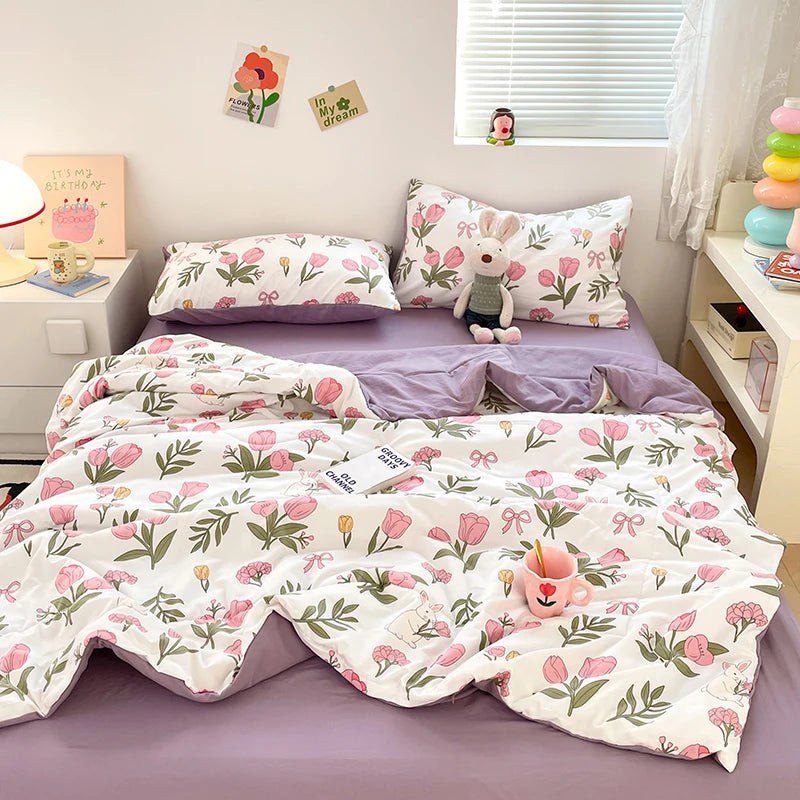 لحاف صيفي بنمط زهور 150x200 لحاف مريح بحجم كوين غطاء سرير لحاف مبطن لحاف منزلي (No Pillowcase)