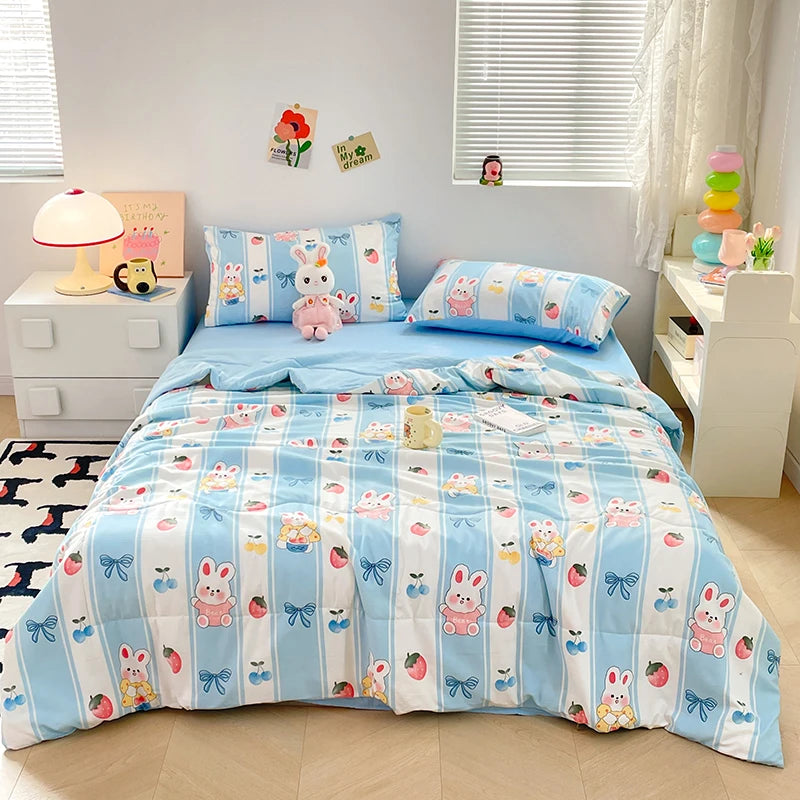 لحاف صيفي بنمط زهور 150x200 لحاف مريح بحجم كوين غطاء سرير لحاف مبطن لحاف منزلي (No Pillowcase)