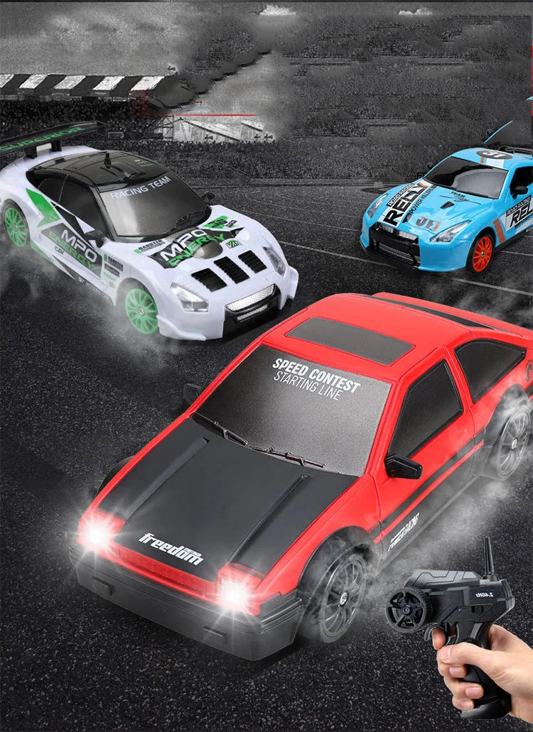 سيارة Drift RC بسرعة عالية 2.4G 4WD نموذج AE86 للسيارات المتحكمة عن بعد هدية عيد الميلاد للأطفال